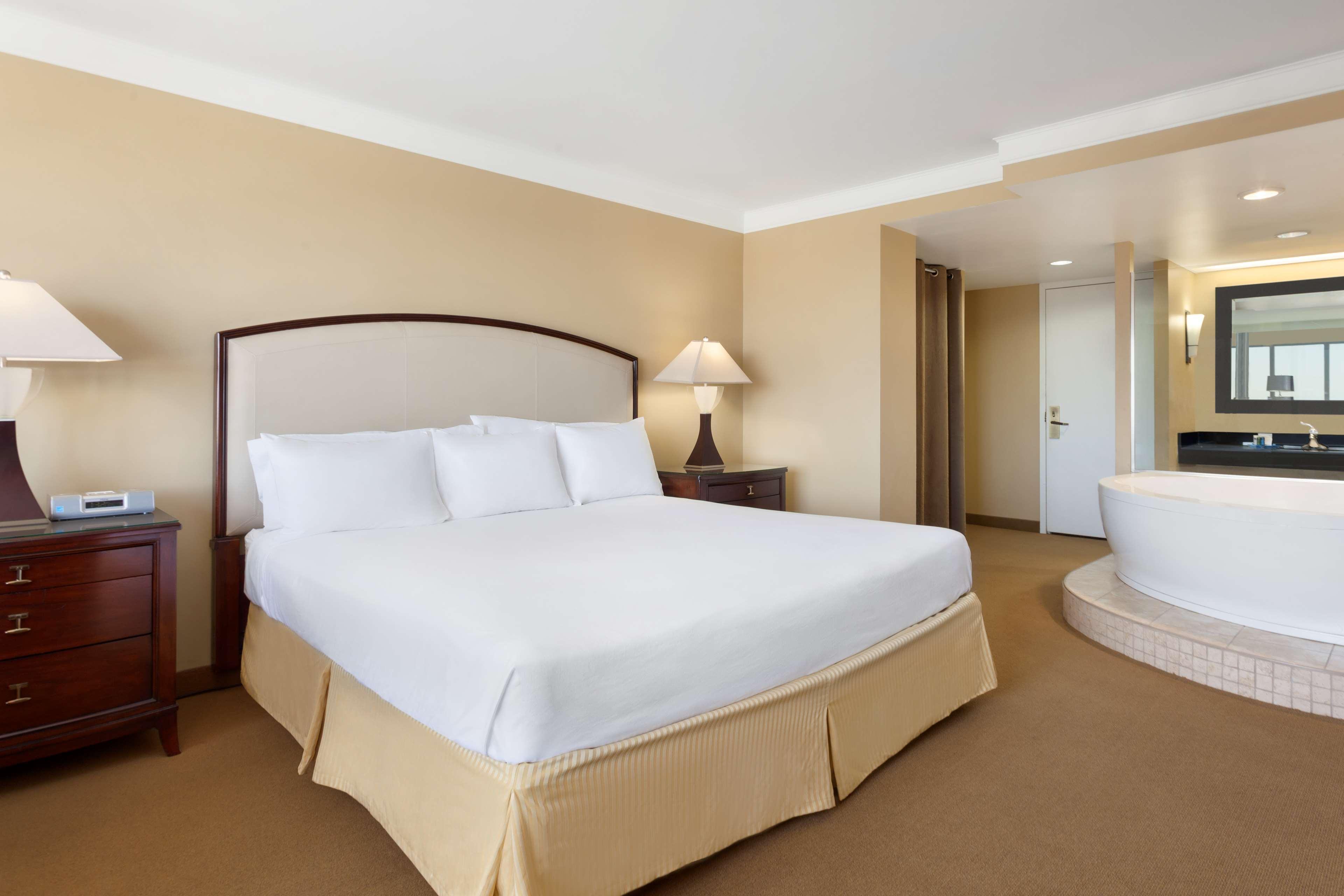 Radisson Blu Fargo Hotel Kültér fotó