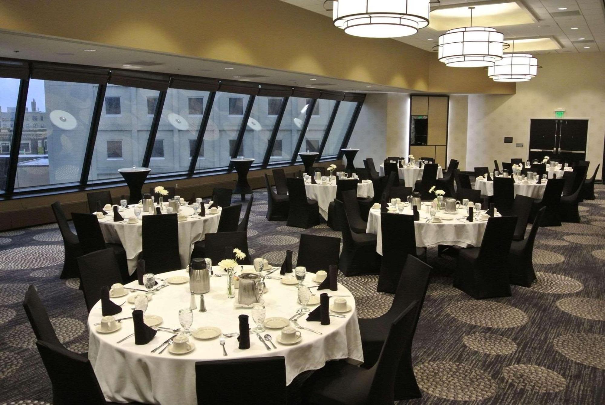 Radisson Blu Fargo Hotel Kültér fotó